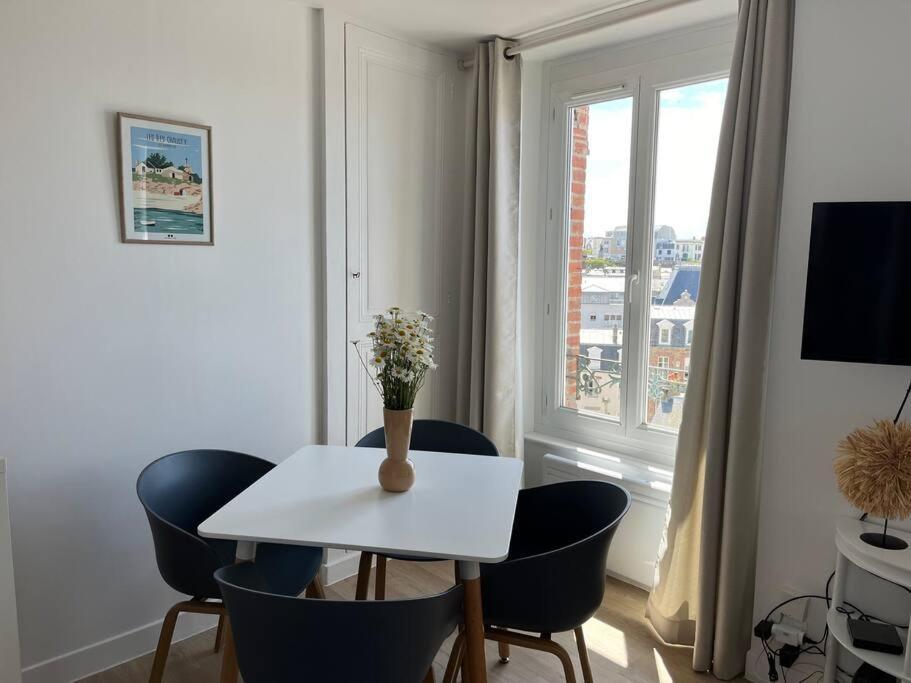 Le Bellevue Leilighet Granville Eksteriør bilde
